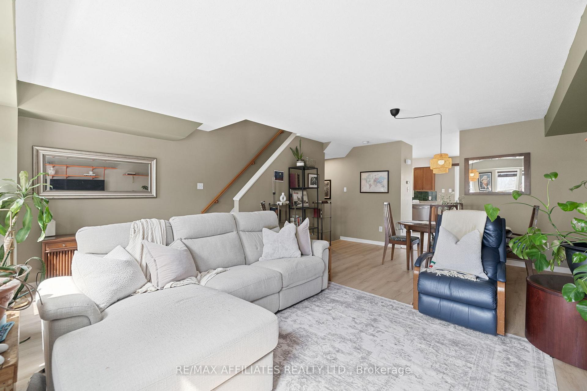 Photo 20 of 99 Glenhaven Private, Ottawa, Brookfield Gardens — HOMEH