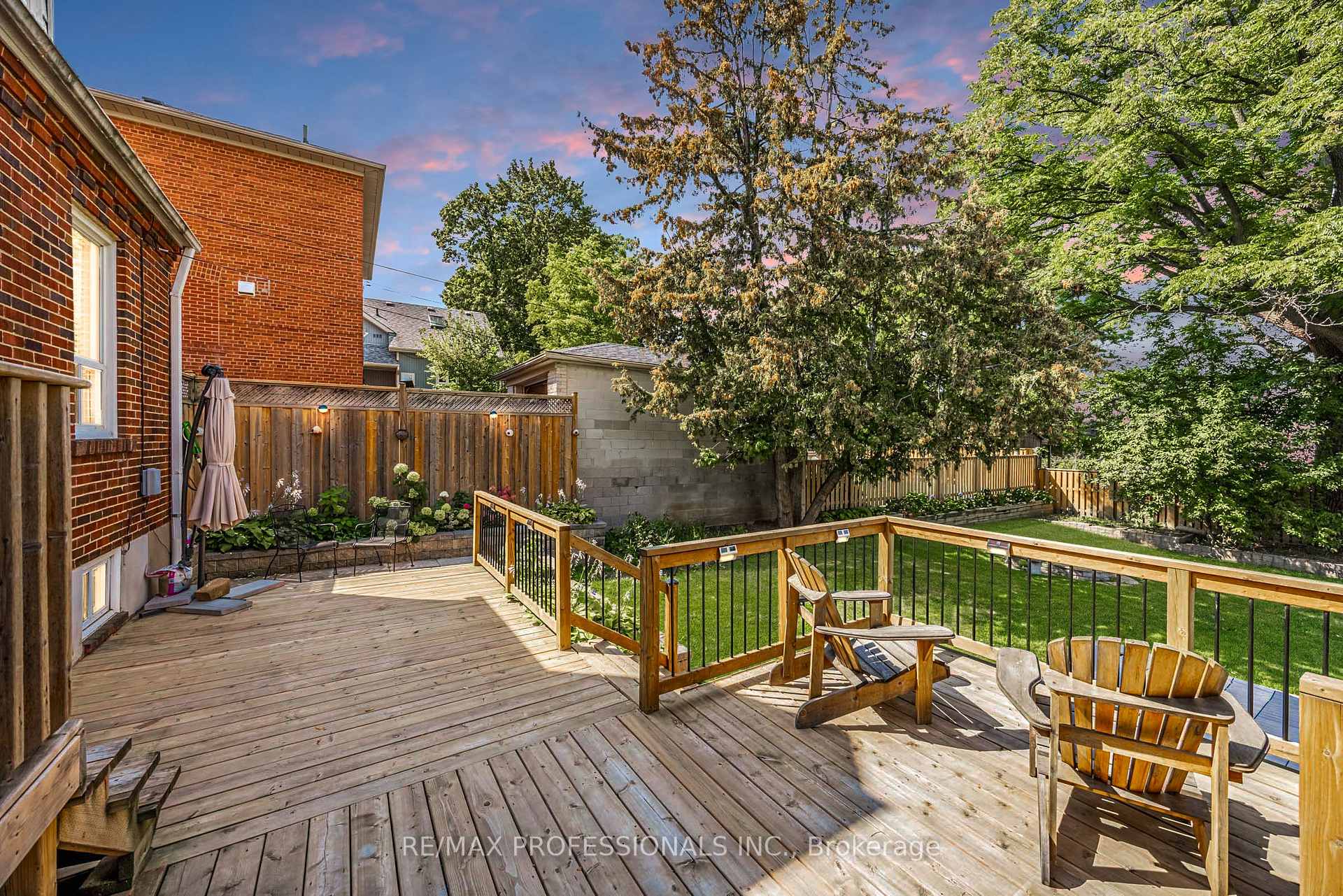 Photo 29 of 2236 Lawrence Avenue W, Etobicoke, Humber Heights — HOMEH