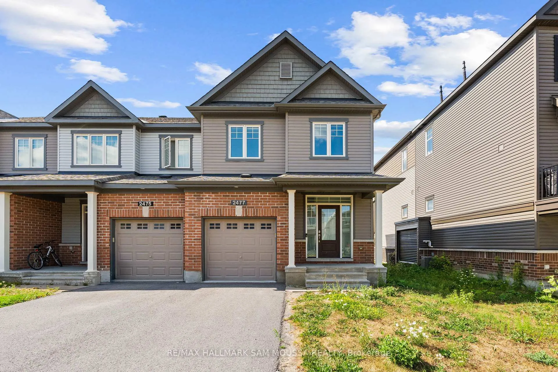 Front of 2477 Waterlilly Way