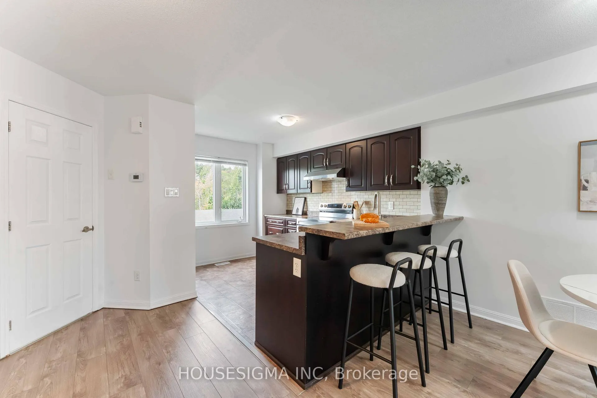 Photo 12 of 758 Sanibel Private, Ottawa, Westcliffe Estates — HOMEH