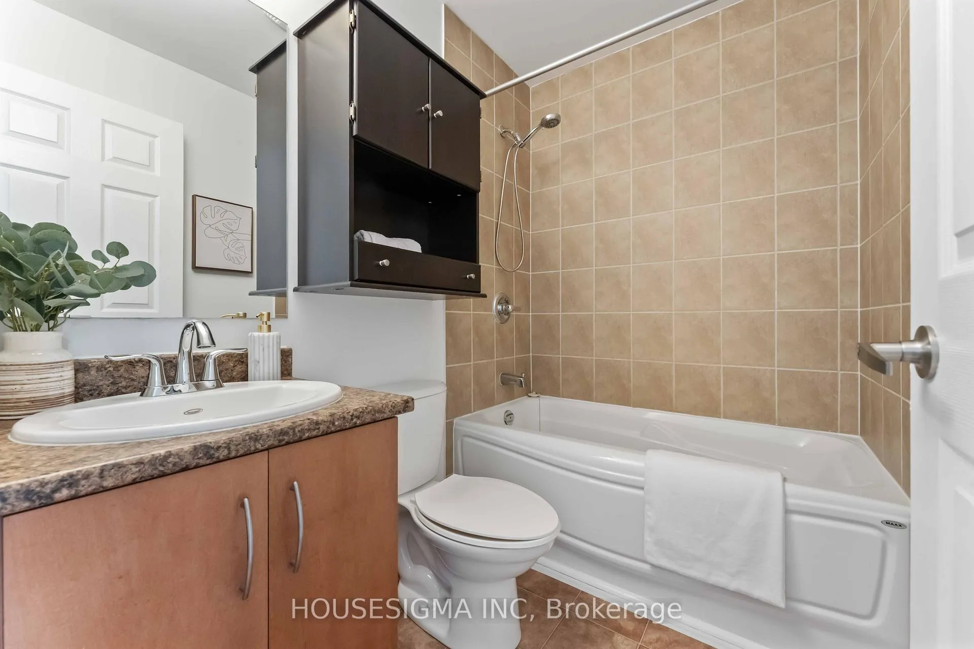 Photo 31 of 758 Sanibel Private, Ottawa, Westcliffe Estates — HOMEH