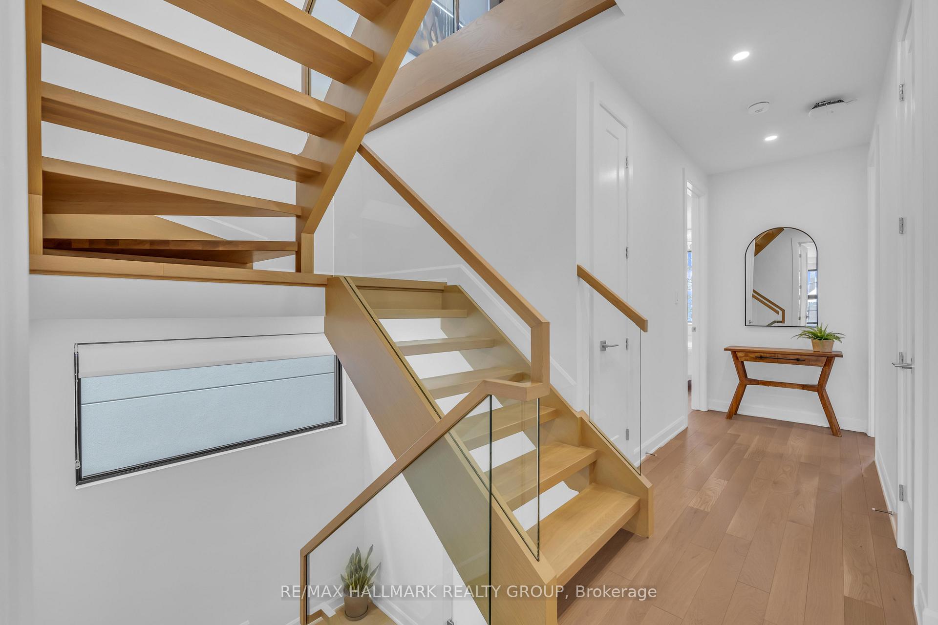 Photo 11 of 77B Kenora Street, Ottawa, Ottawa West — HOMEH