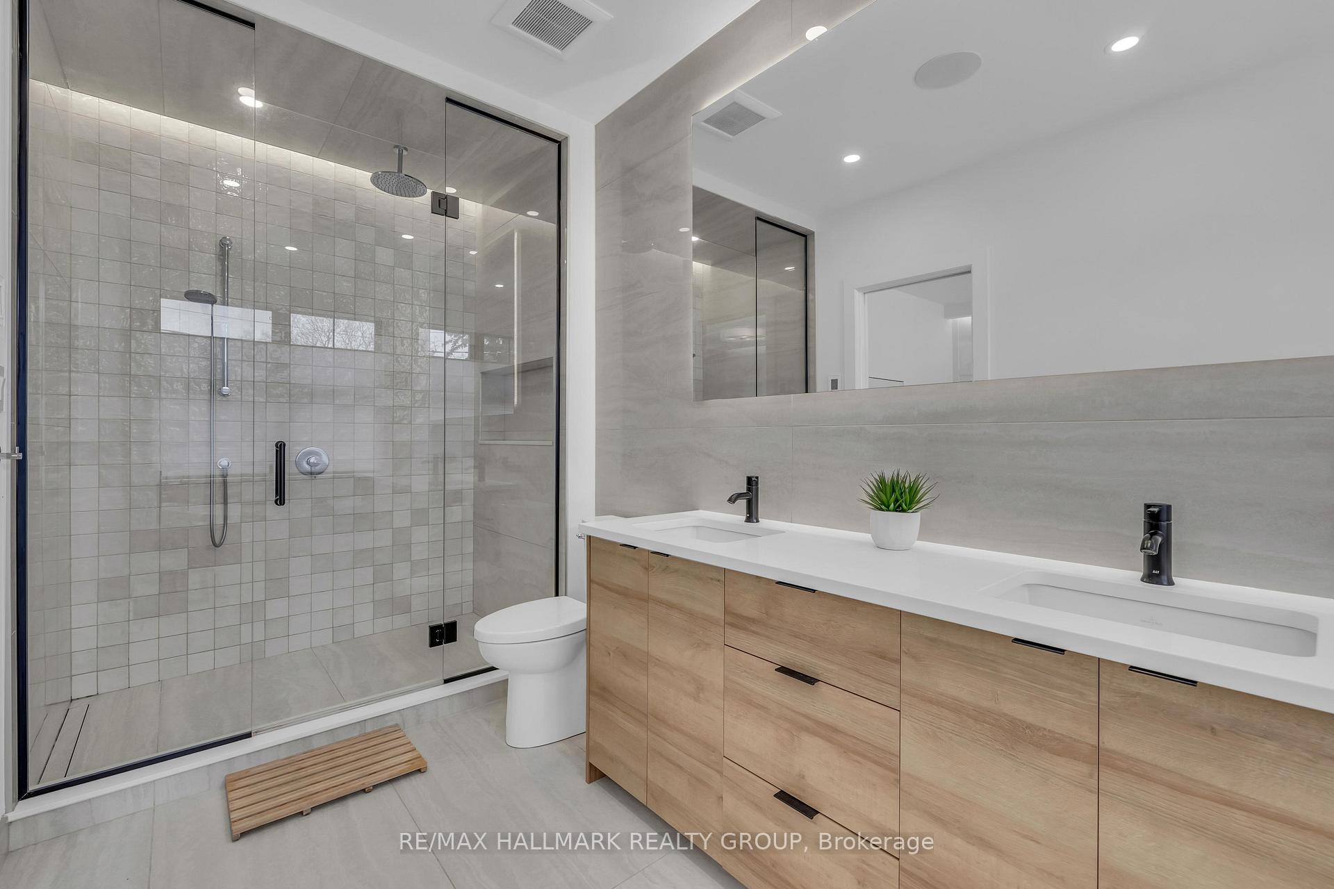Photo 15 of 77B Kenora Street, Ottawa, Ottawa West — HOMEH