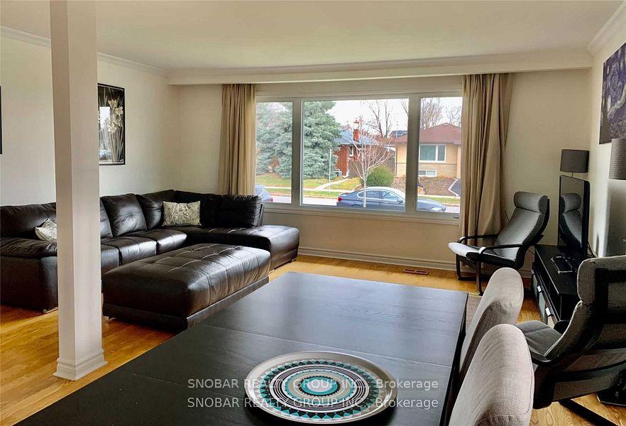 Photo 6 of 70 Poynter Drive, Etobicoke, Kingsview Village-The Westway — HOMEH