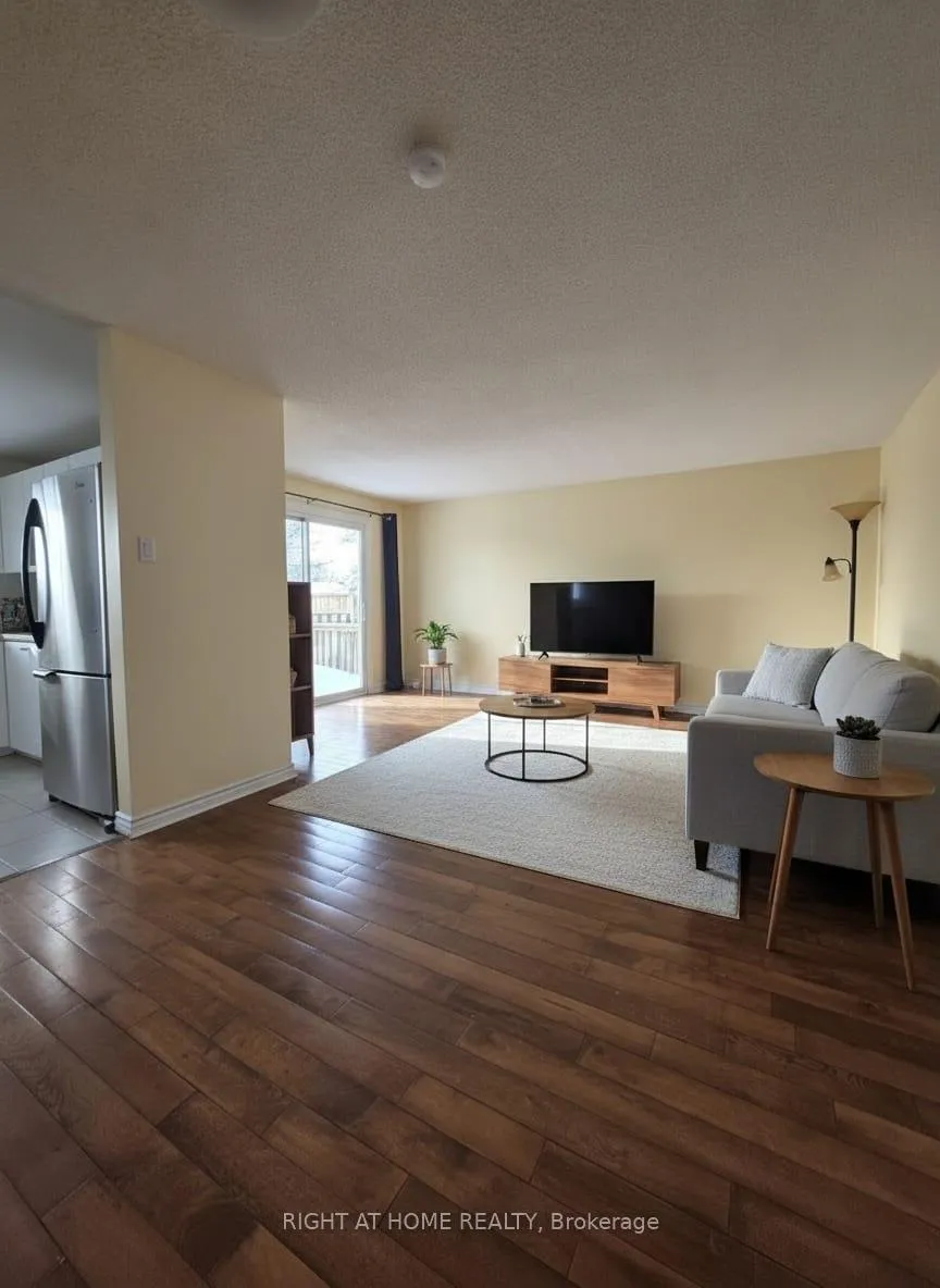 Photo 6 of 75 Corbett Drive, Barrie, Grove East — HOMEH