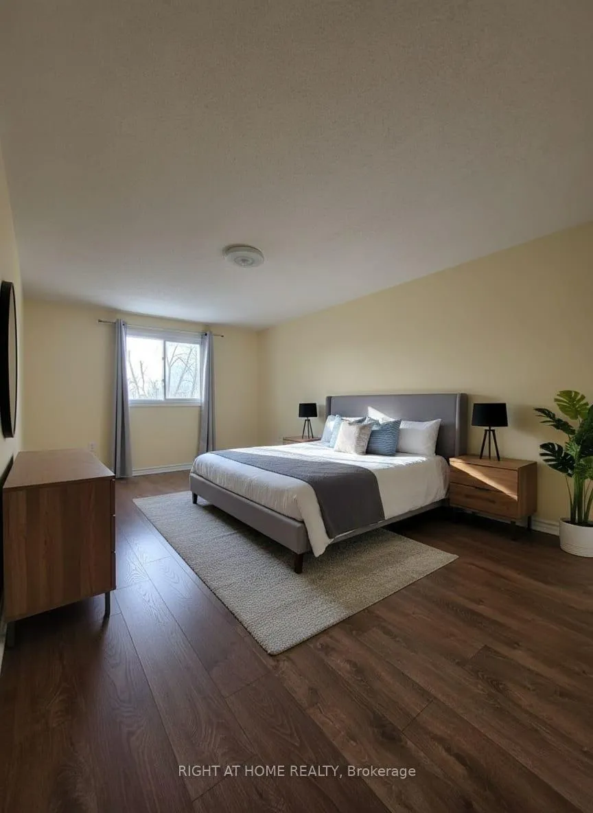 Photo 14 of 75 Corbett Drive, Barrie, Grove East — HOMEH