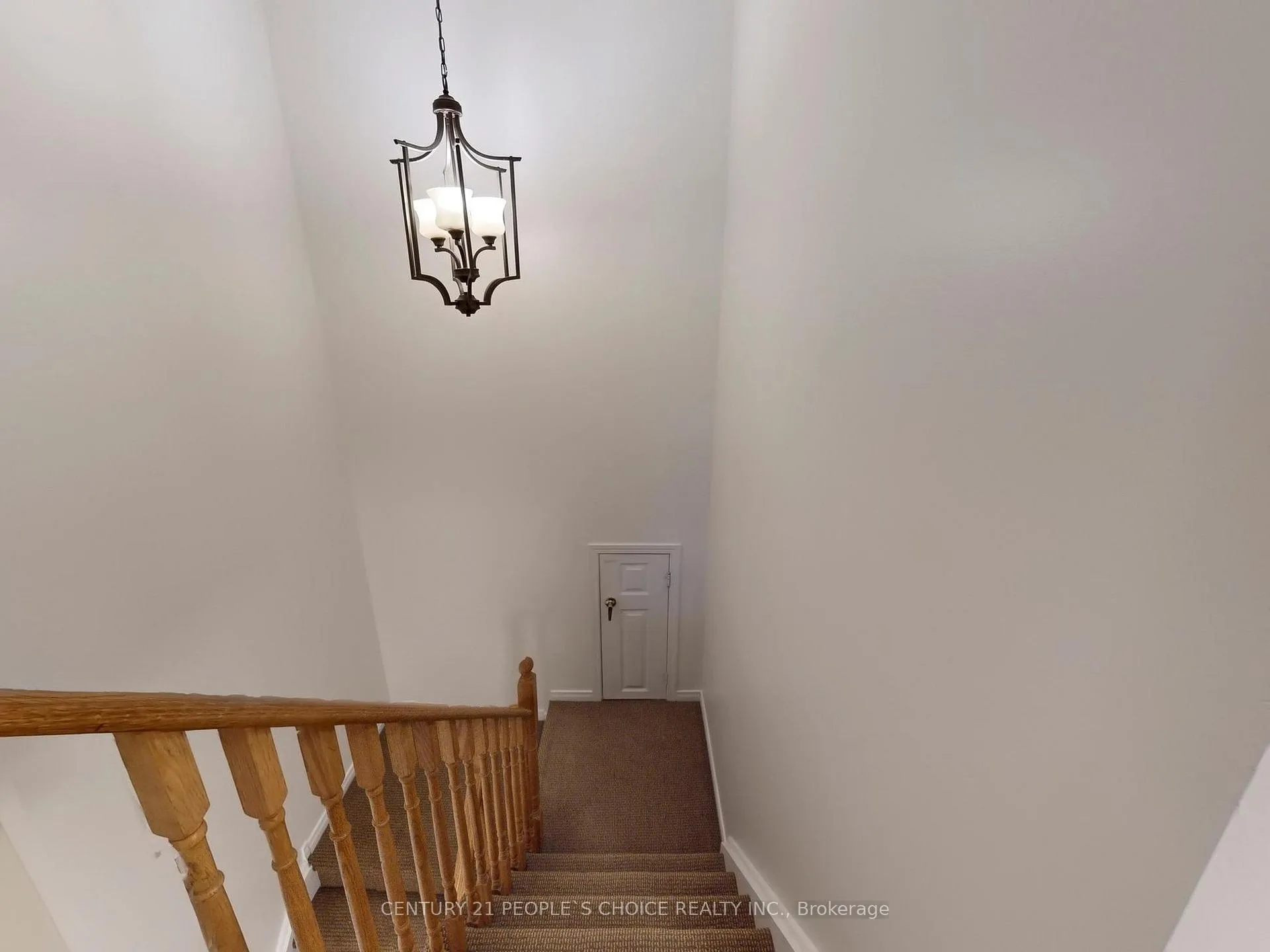 Photo 17 of 8 Croker Drive E, Ajax, South East — HOMEH
