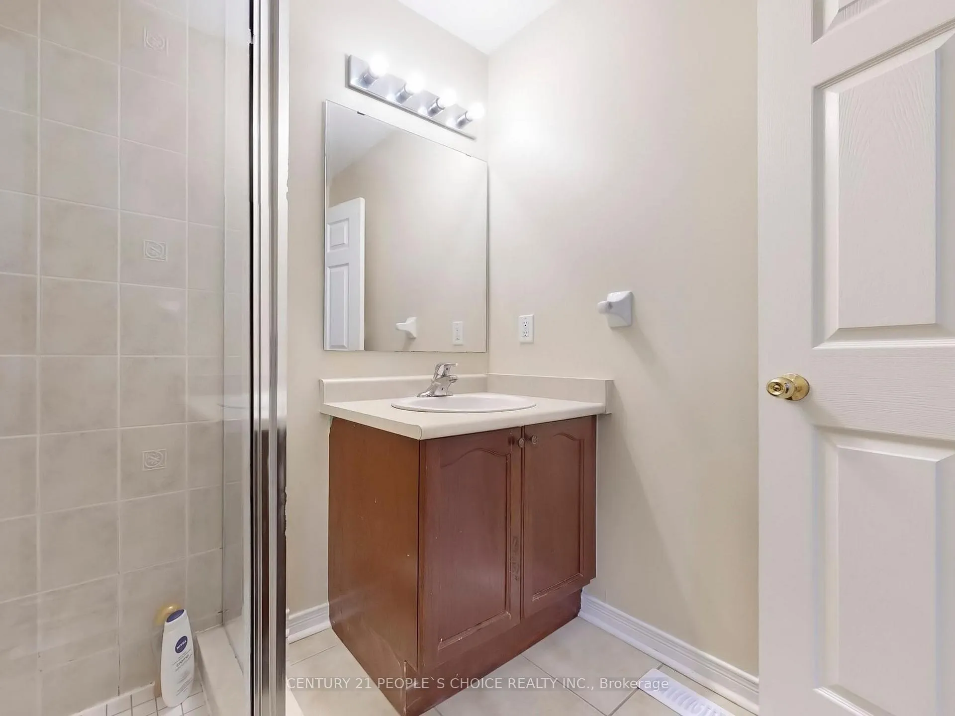 Photo 39 of 8 Croker Drive E, Ajax, South East — HOMEH