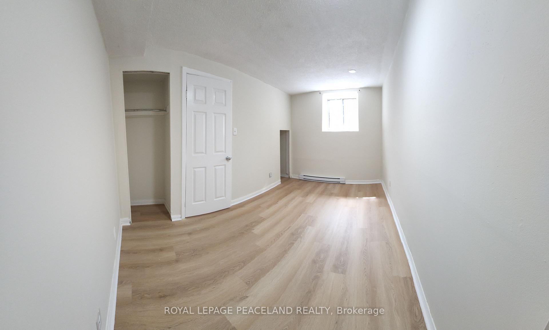 Photo 9 of Unit 4, 556 Spadina Crescent, Toronto, University — HOMEH