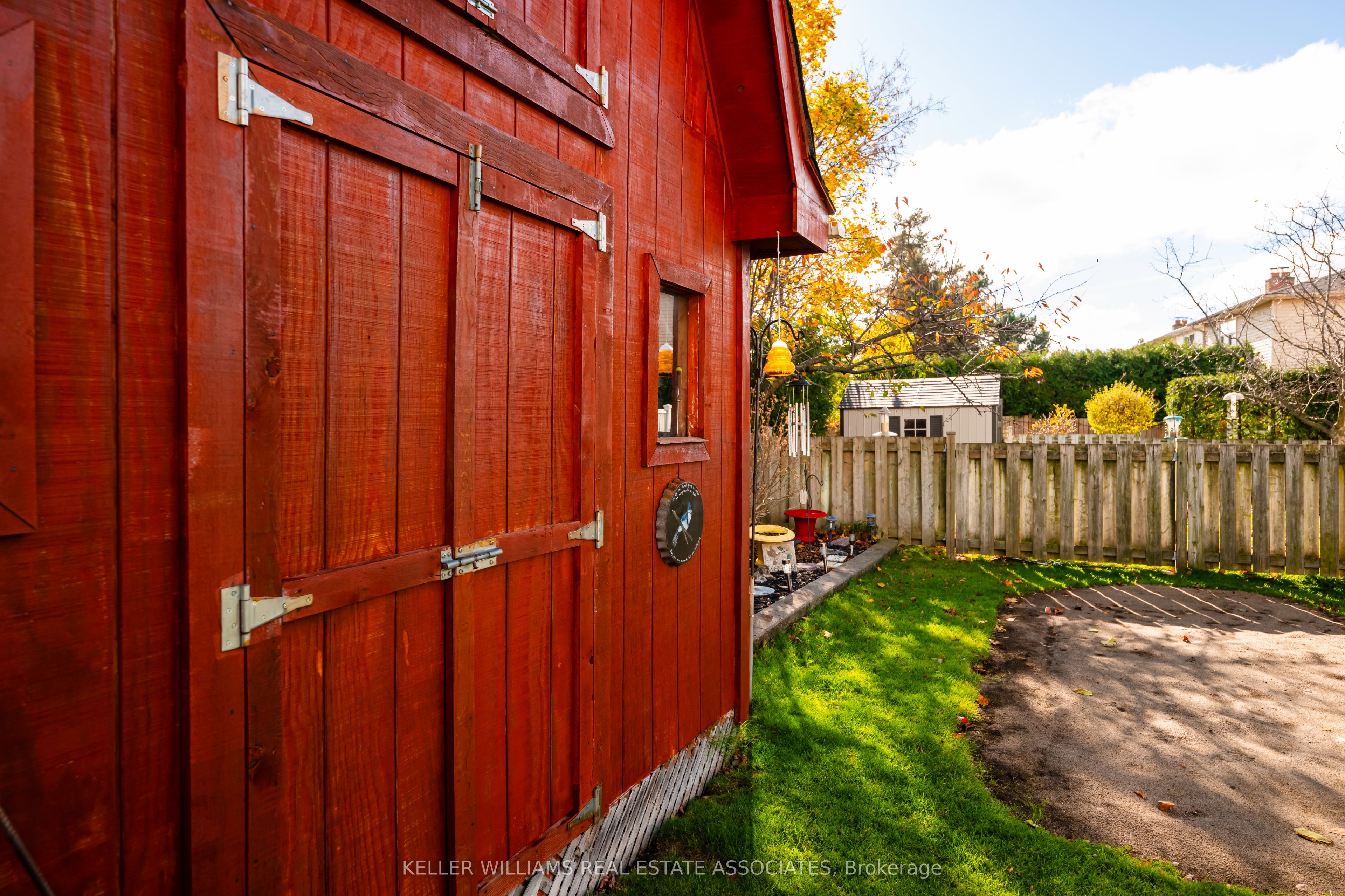 Photo 76 of 794 Laurier Avenue, Milton, Timberlea — HOMEH