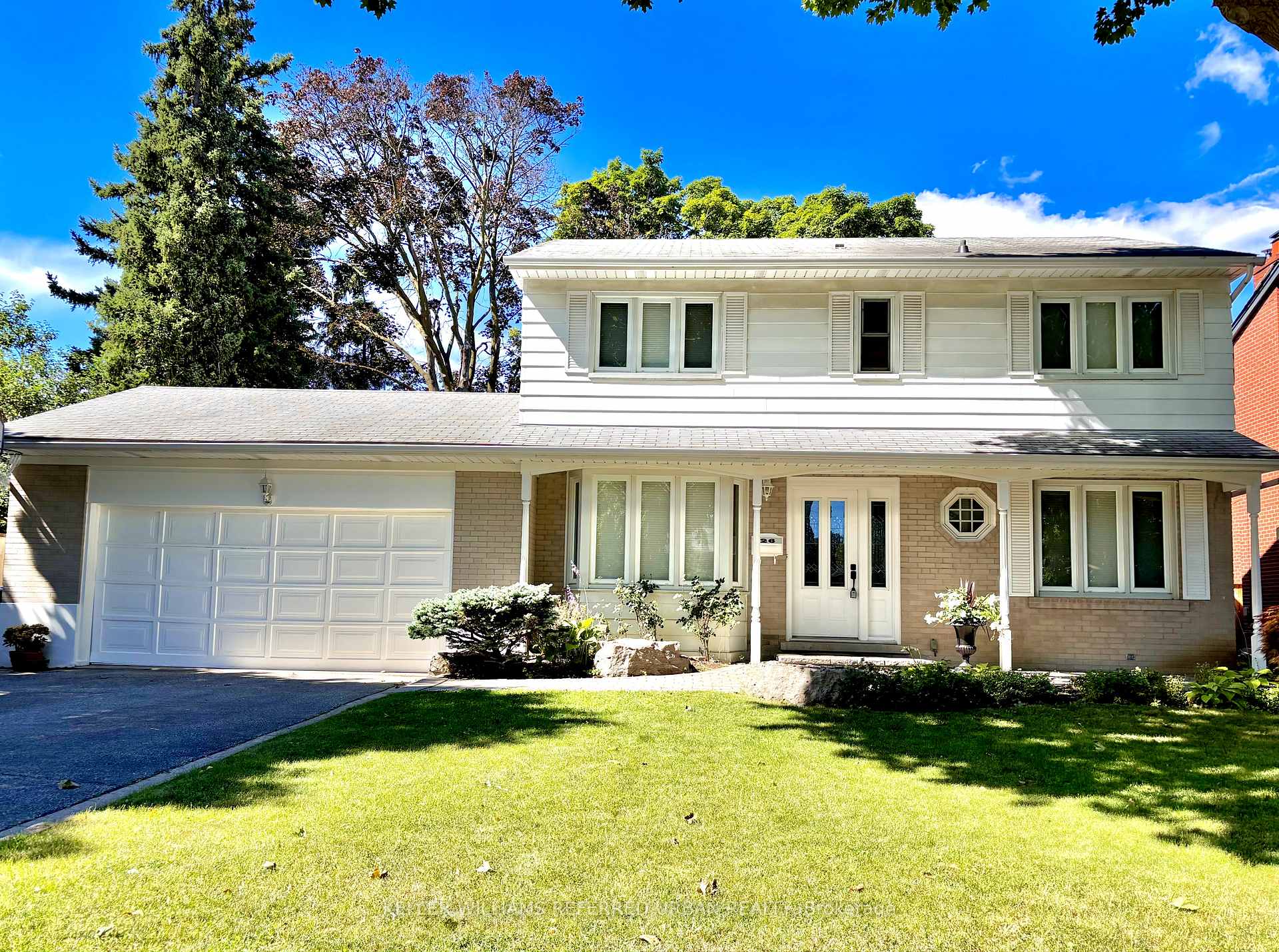 Front of 26 Foxmeadow Road
