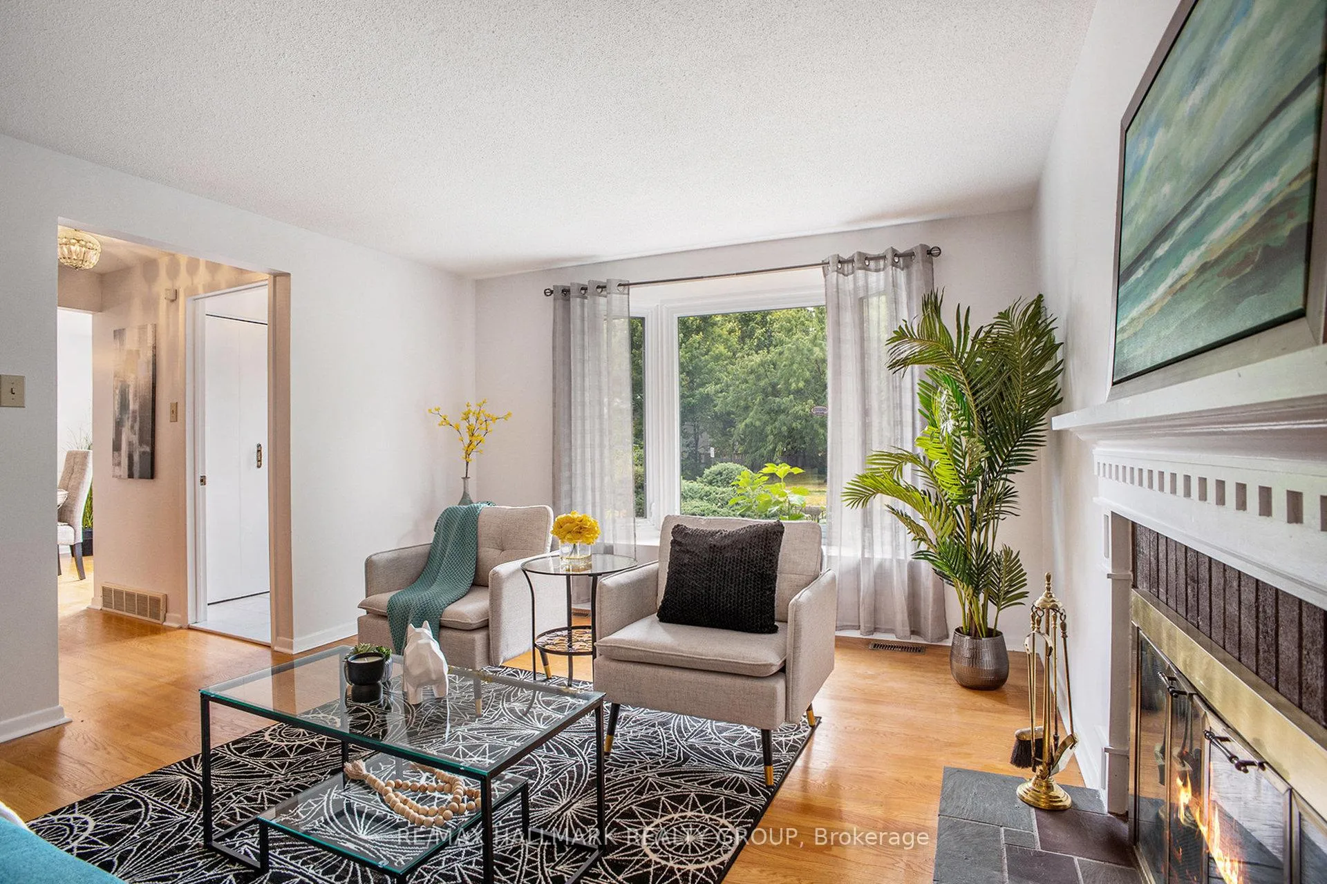 Photo 13 of 618 La Verendrye Drive, Ottawa, Beacon Hill North — HOMEH