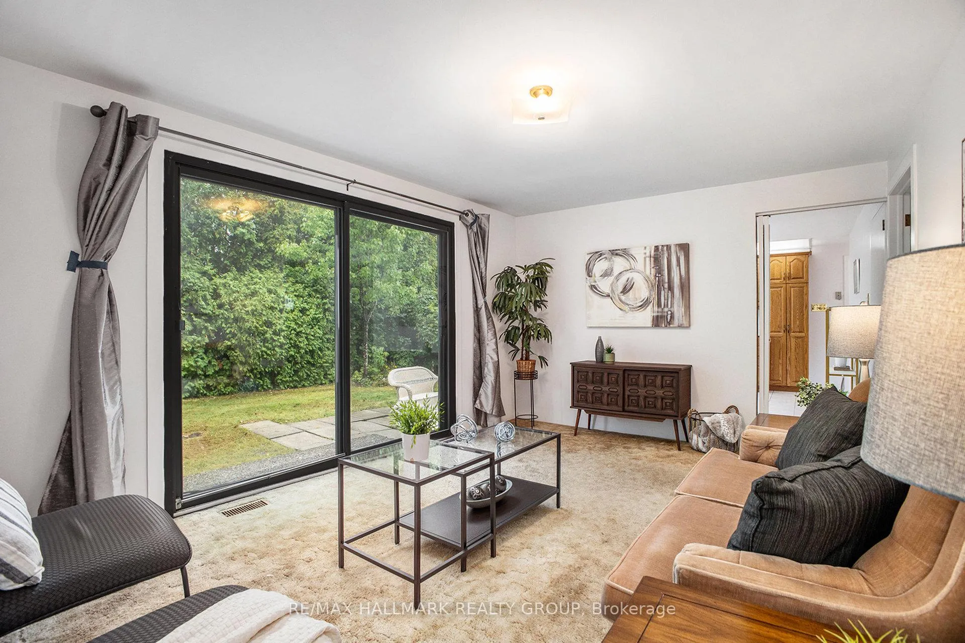 Photo 29 of 618 La Verendrye Drive, Ottawa, Beacon Hill North — HOMEH