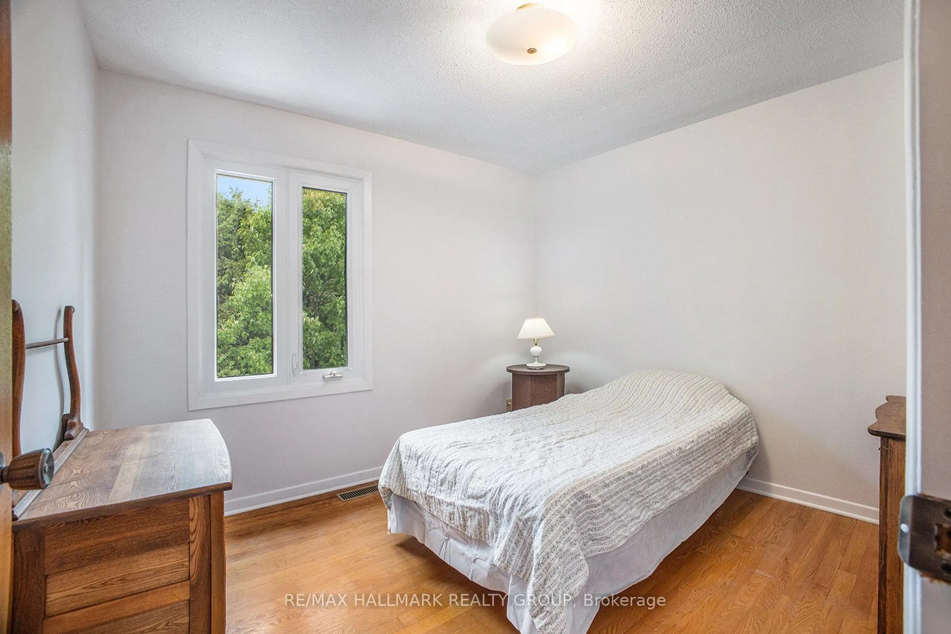 Photo 43 of 618 La Verendrye Drive, Ottawa, Beacon Hill North — HOMEH