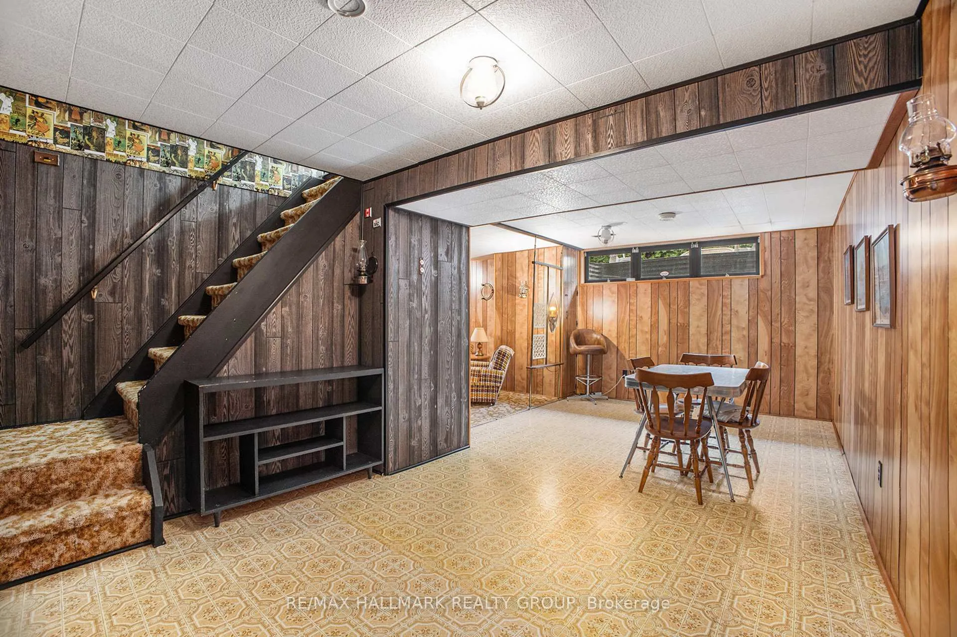 Photo 45 of 618 La Verendrye Drive, Ottawa, Beacon Hill North — HOMEH
