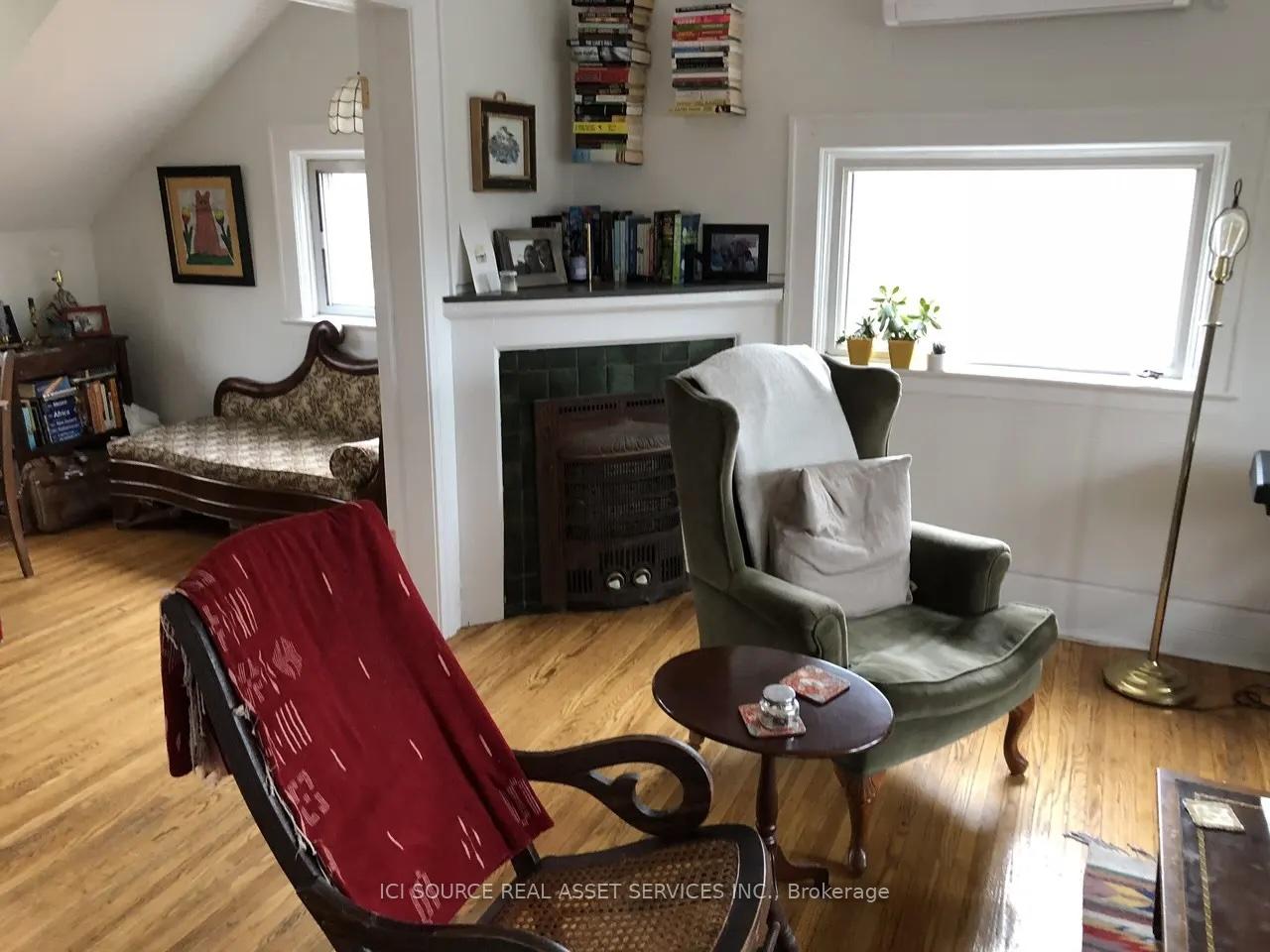 Photo 4 of Unit 5, 201 Crawford Street, Toronto, Trinity-Bellwoods — HOMEH