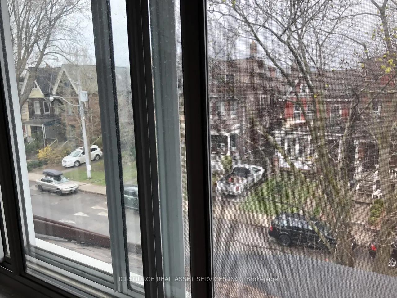 Photo 5 of Unit 5, 201 Crawford Street, Toronto, Trinity-Bellwoods — HOMEH