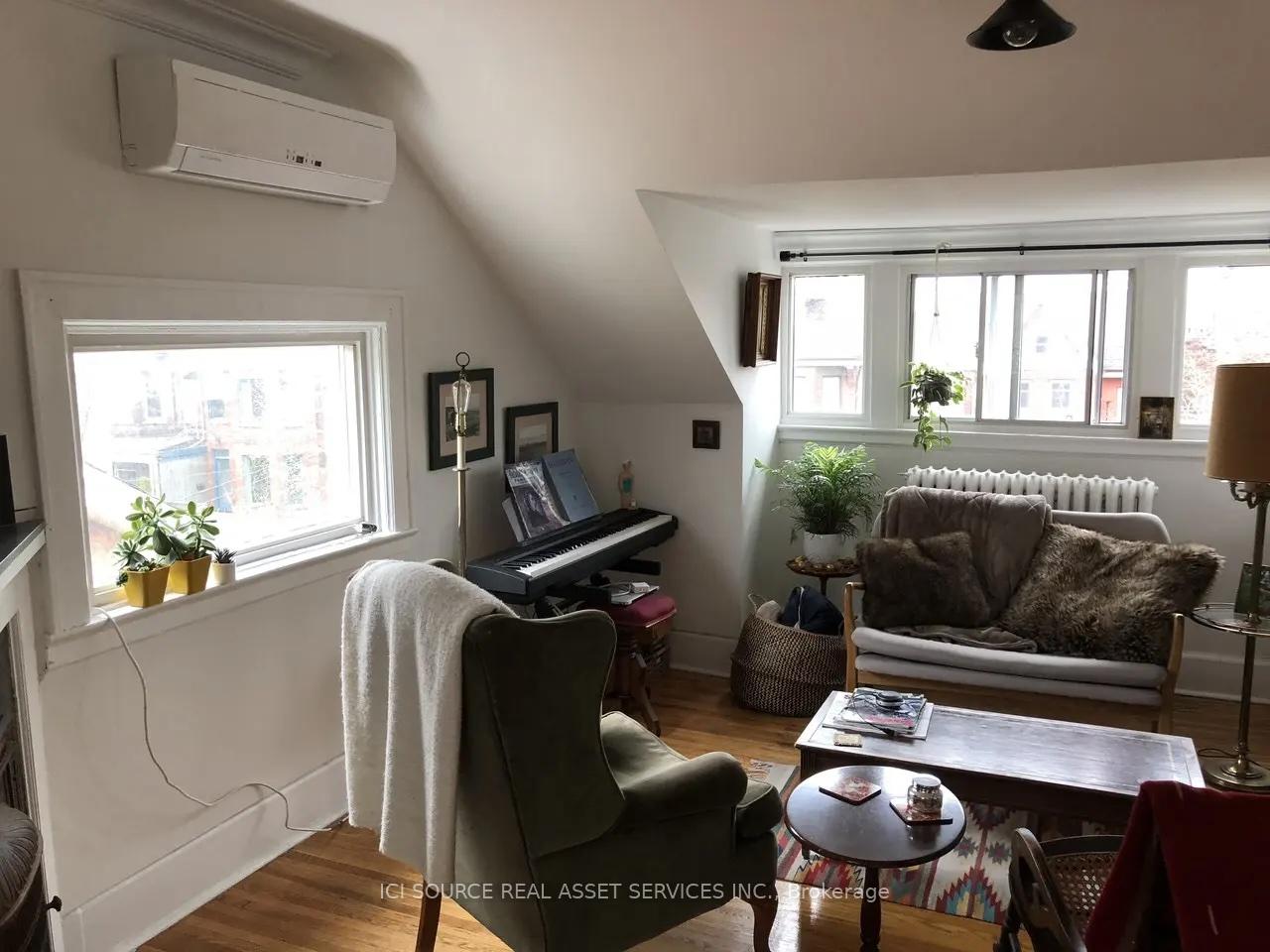 Photo 7 of Unit 5, 201 Crawford Street, Toronto, Trinity-Bellwoods — HOMEH