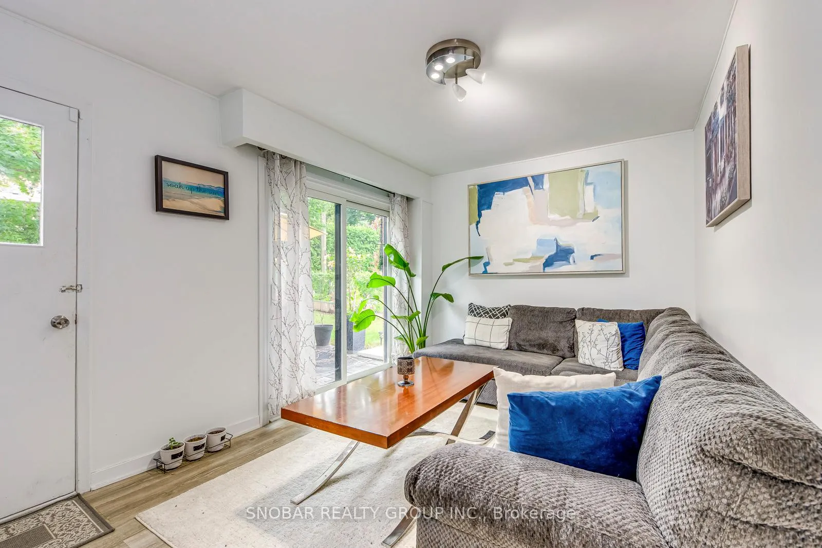 Photo 11 of 4 Haregate Court, Etobicoke, Willowridge-Martingrove-Richview — HOMEH