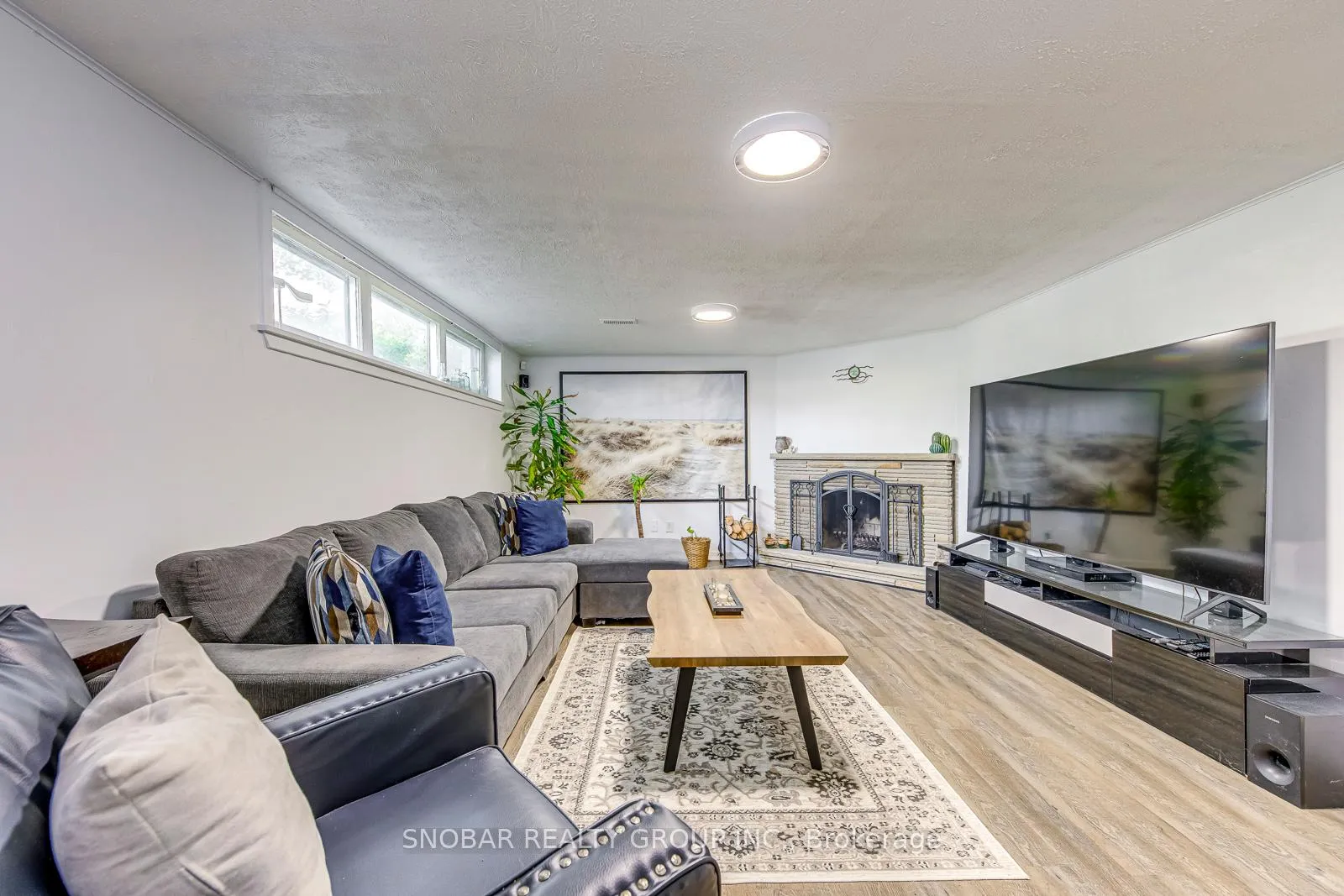 Photo 18 of 4 Haregate Court, Etobicoke, Willowridge-Martingrove-Richview — HOMEH