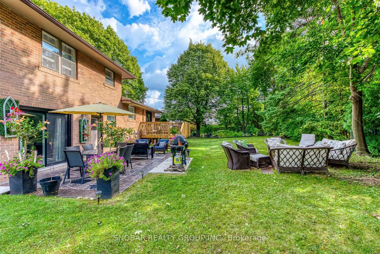 Photo 21 of 4 Haregate Court, Etobicoke, Willowridge-Martingrove-Richview — HOMEH