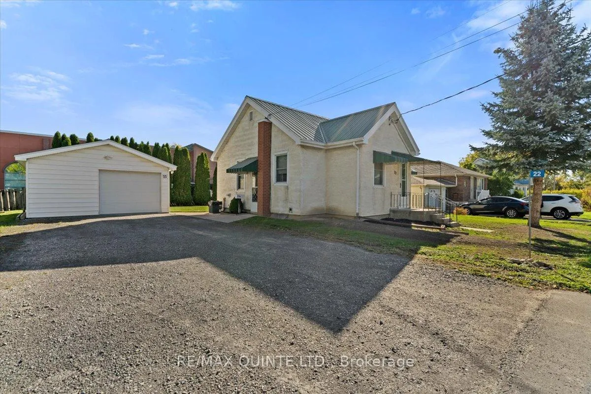 Photo 5 of 22 Holmes Road, Belleville, Belleville Ward — HOMEH