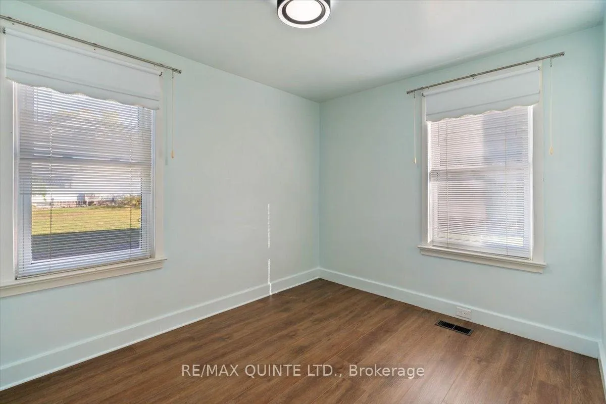 Photo 68 of 22 Holmes Road, Belleville, Belleville Ward — HOMEH