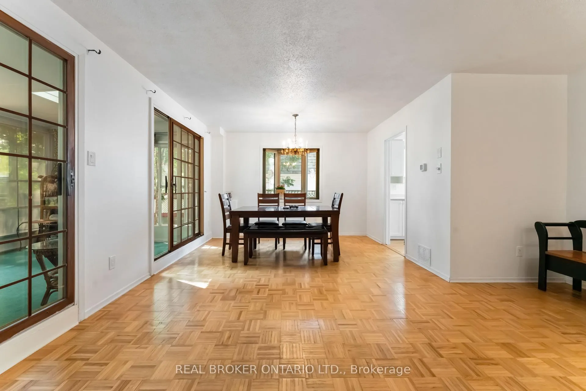 Photo 5 of 77 Priam Way, Ottawa, Westcliffe Estates — HOMEH
