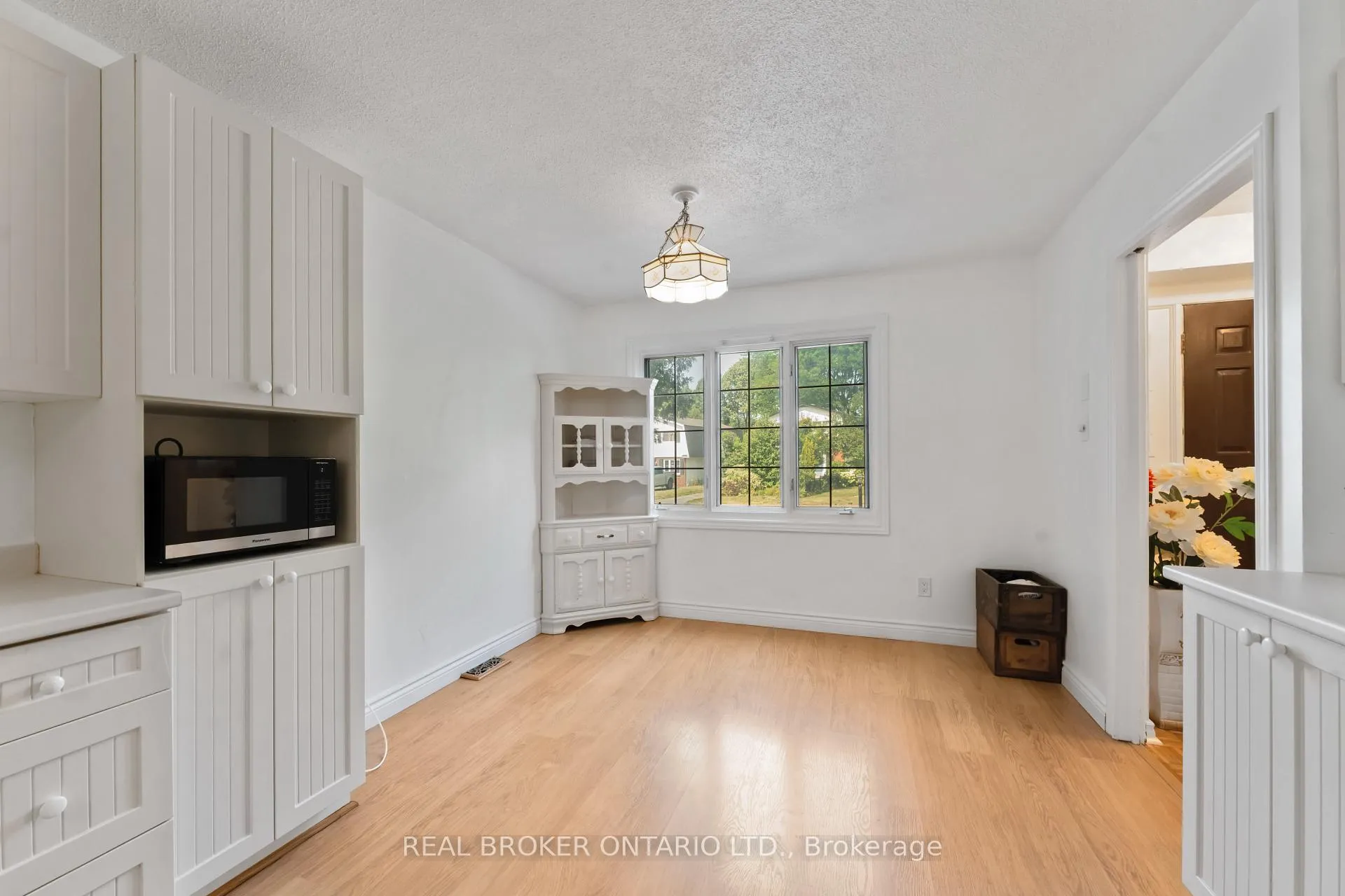 Photo 11 of 77 Priam Way, Ottawa, Westcliffe Estates — HOMEH