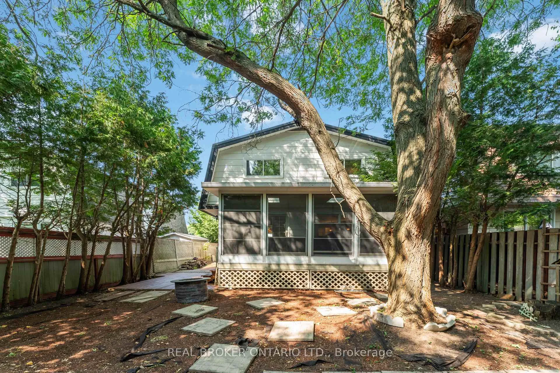 Photo 34 of 77 Priam Way, Ottawa, Westcliffe Estates — HOMEH