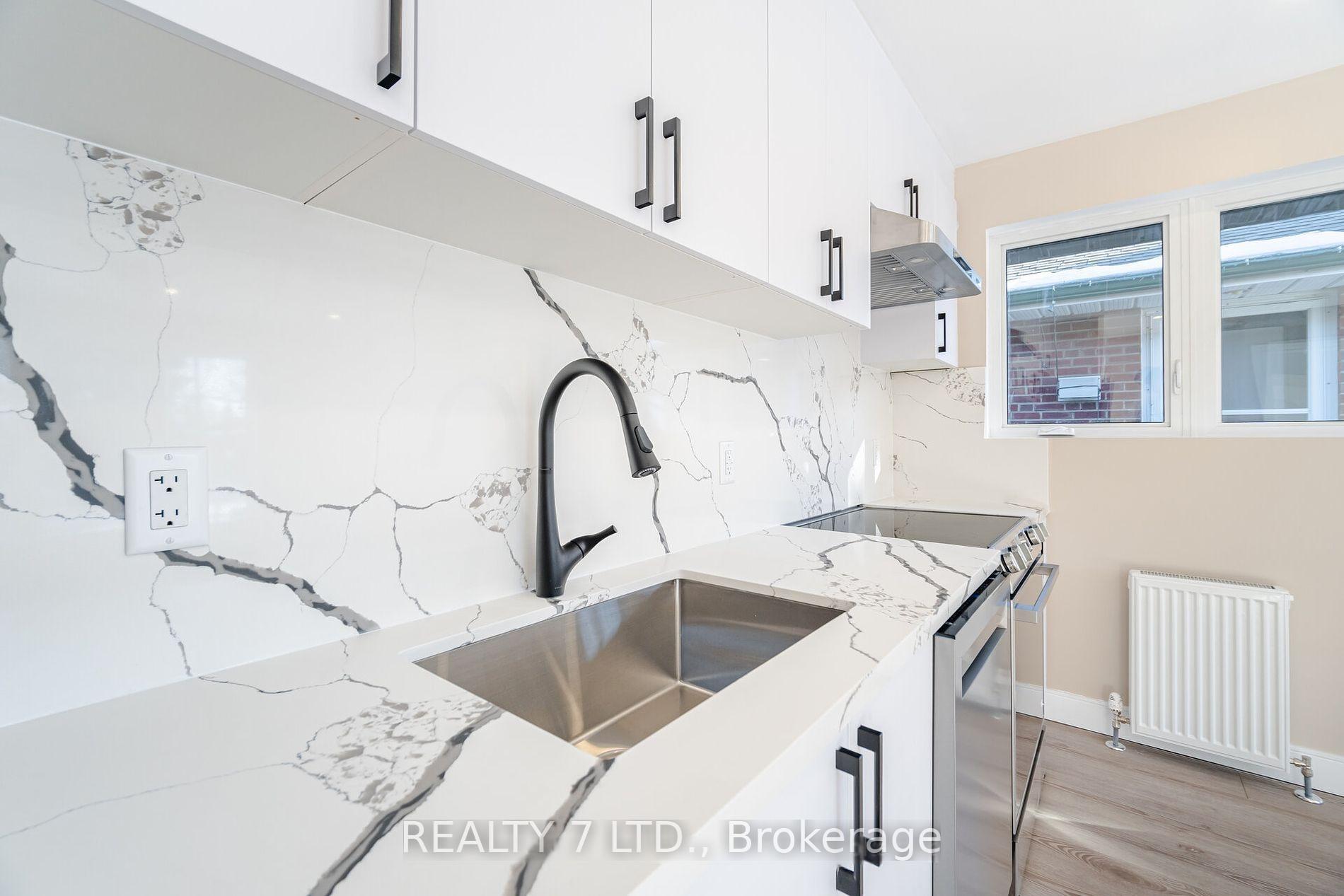 Photo 9 of Unit Unit #1, 25 Templar Drive, Etobicoke, Kingsview Village-The Westway — HOMEH