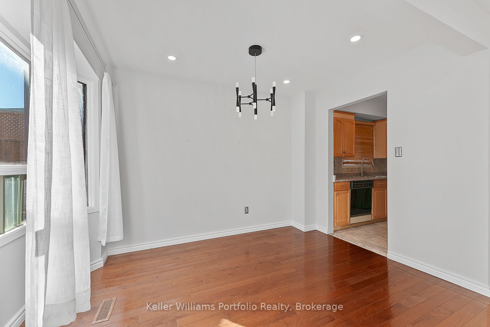 Photo 44 of 1654 Mcbrady Crescent, Pickering, Brock Ridge — HOMEH