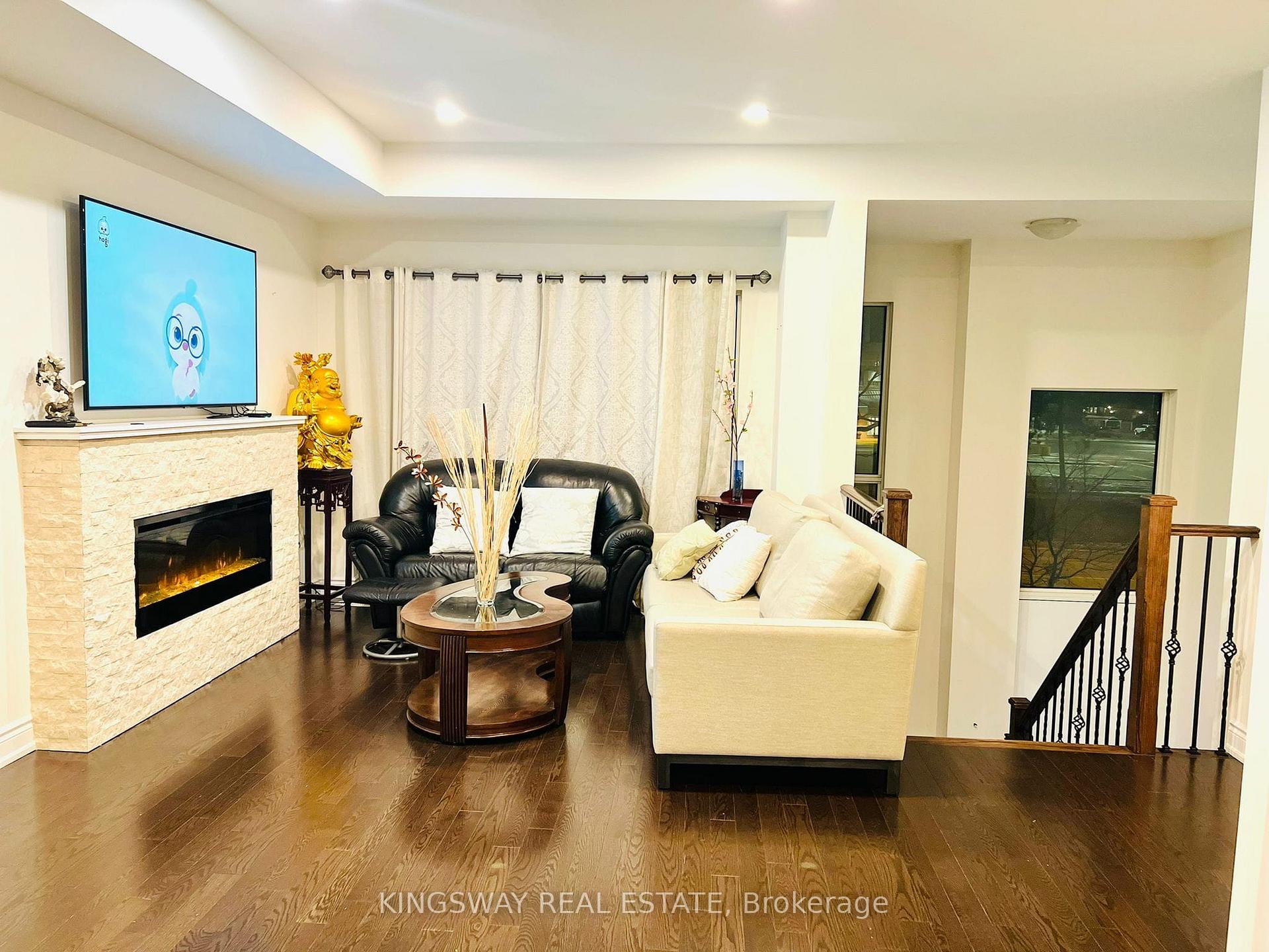 Photo 4 of 67 Pony Farm Drive, Etobicoke, Willowridge-Martingrove-Richview — HOMEH