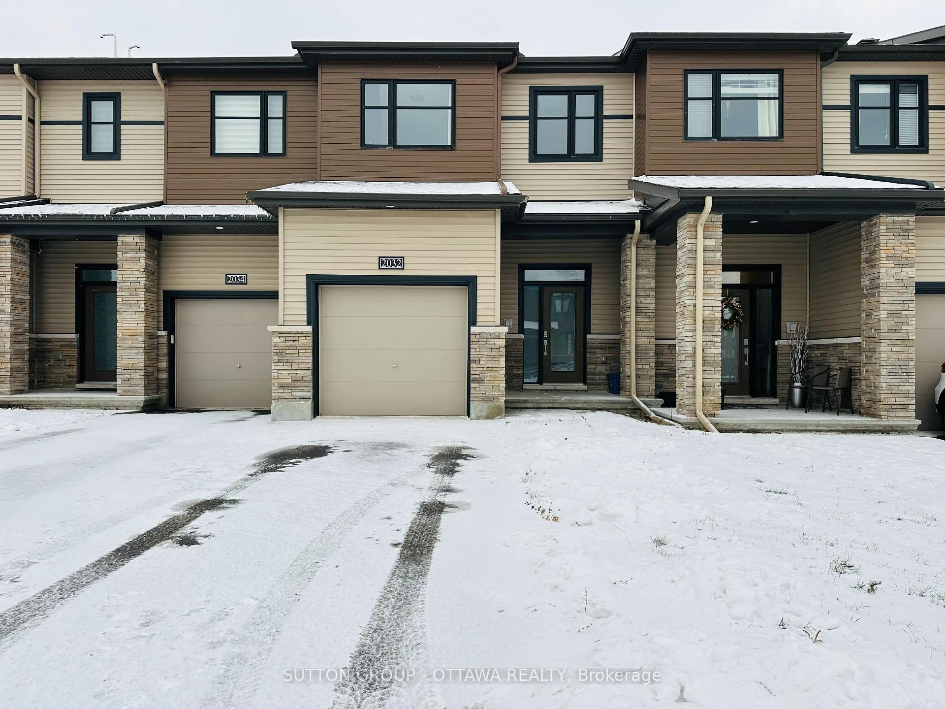 Photo 1 of 2032 Caltra Crescent, Ottawa, Barrhaven - Half Moon Bay — HOMEH