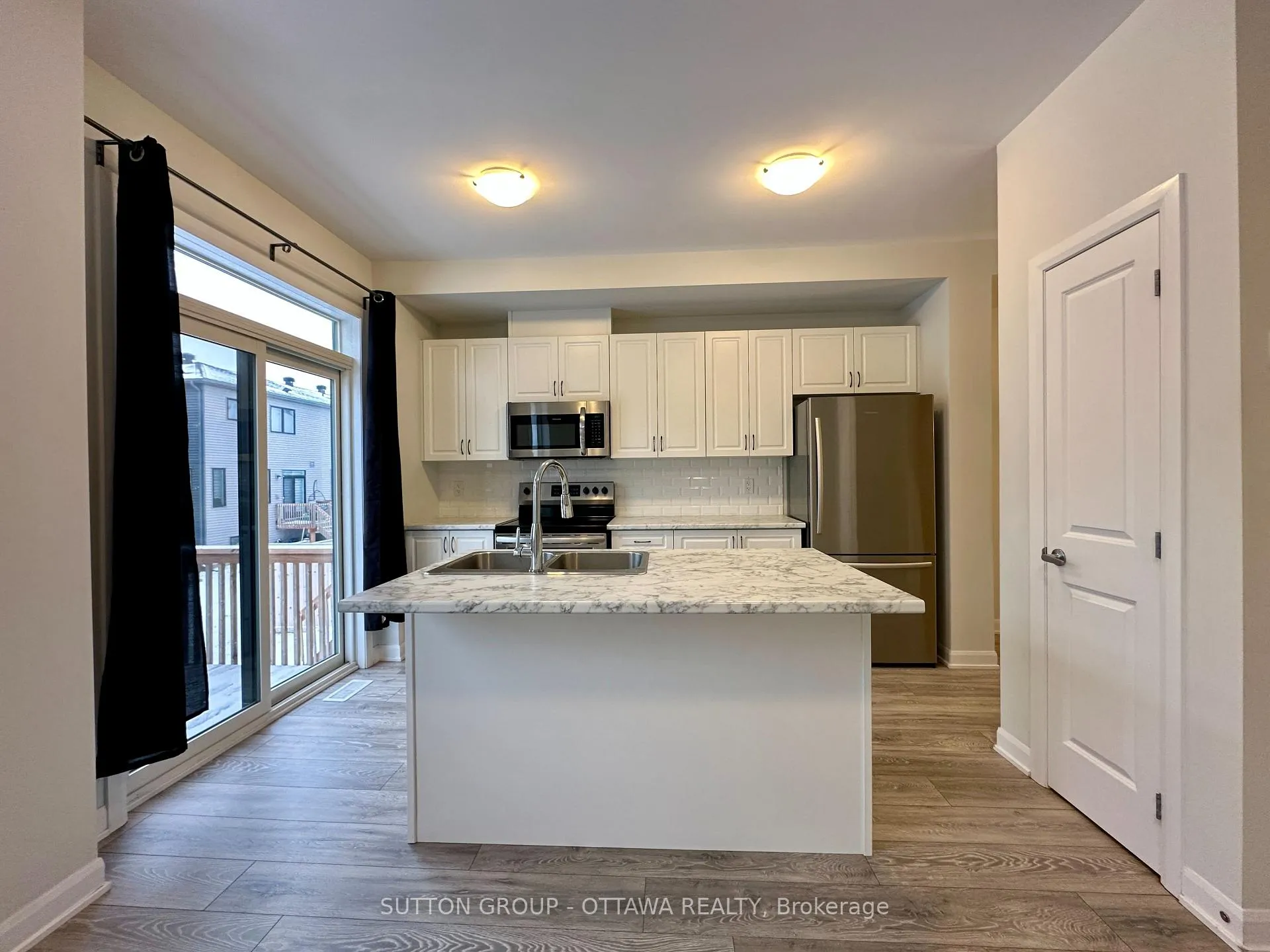 Photo 6 of 2032 Caltra Crescent, Ottawa, Barrhaven - Half Moon Bay — HOMEH