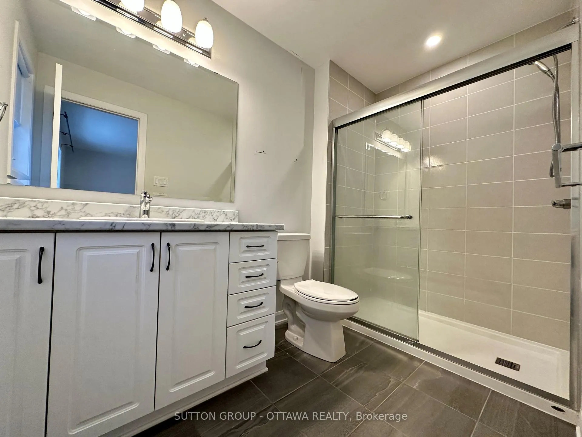 Photo 14 of 2032 Caltra Crescent, Ottawa, Barrhaven - Half Moon Bay — HOMEH