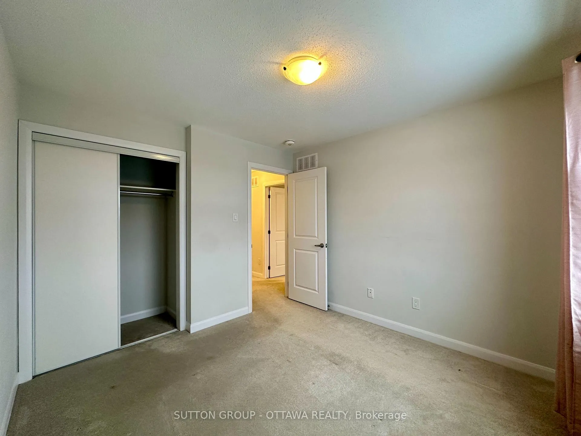 Photo 18 of 2032 Caltra Crescent, Ottawa, Barrhaven - Half Moon Bay — HOMEH