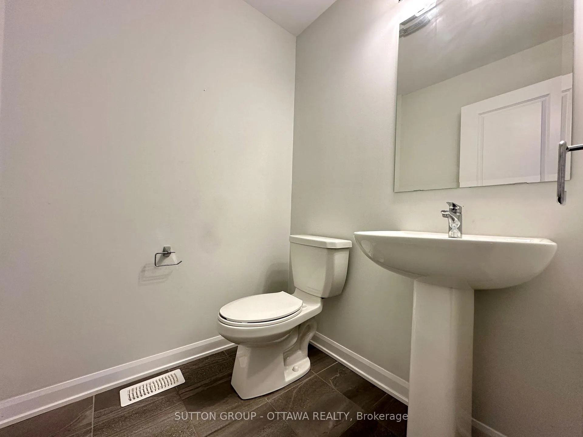 Photo 24 of 2032 Caltra Crescent, Ottawa, Barrhaven - Half Moon Bay — HOMEH
