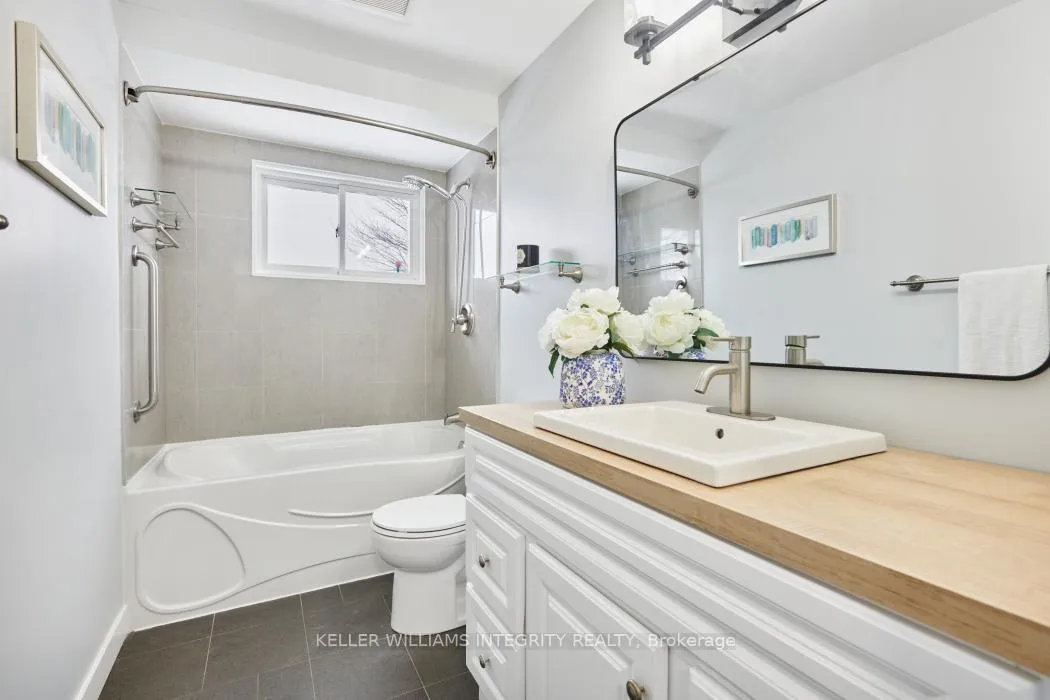 Photo 102 of 103 Westpark Drive, Ottawa, Blackburn Hamlet — HOMEH