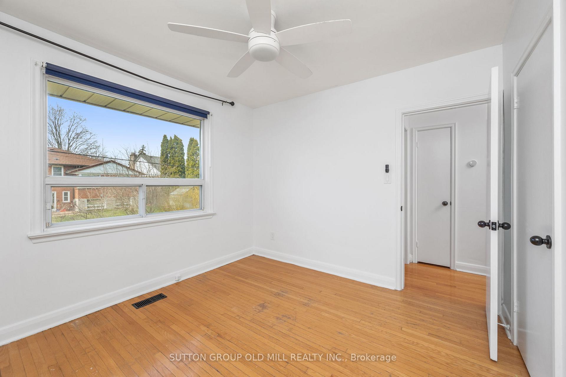 Photo 24 of 26 Breadner Drive, Etobicoke, Willowridge-Martingrove-Richview — HOMEH
