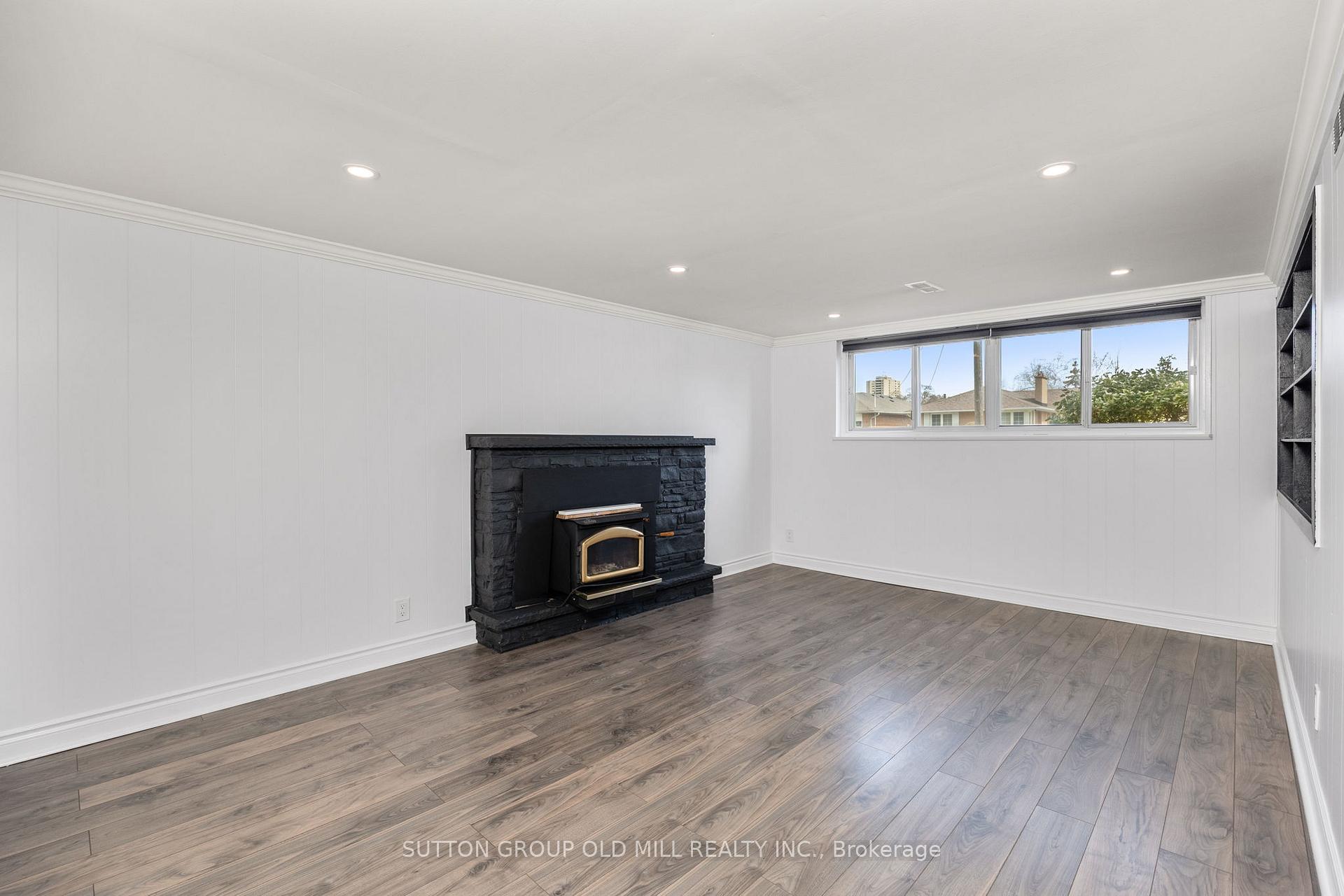 Photo 27 of 26 Breadner Drive, Etobicoke, Willowridge-Martingrove-Richview — HOMEH