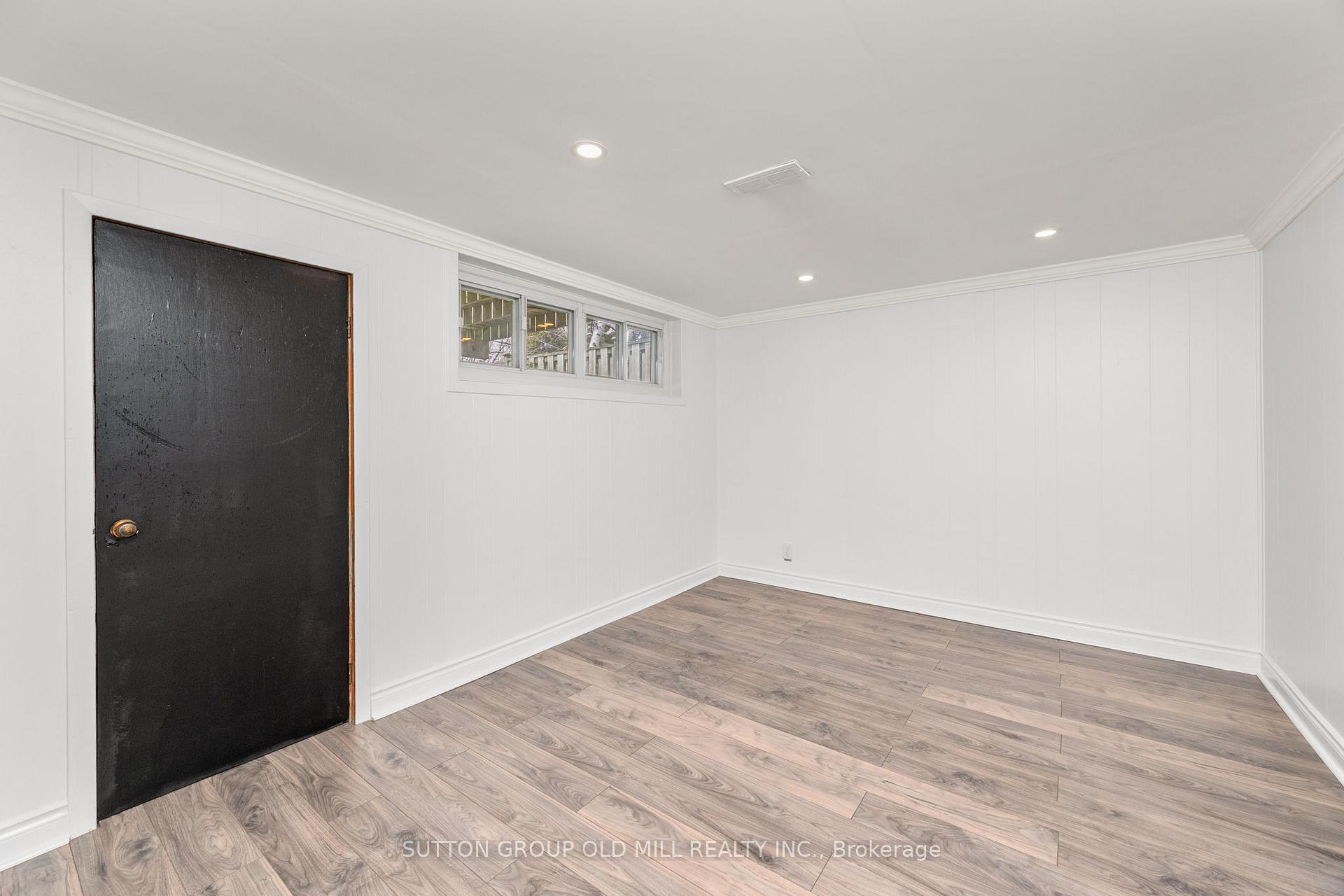 Photo 29 of 26 Breadner Drive, Etobicoke, Willowridge-Martingrove-Richview — HOMEH