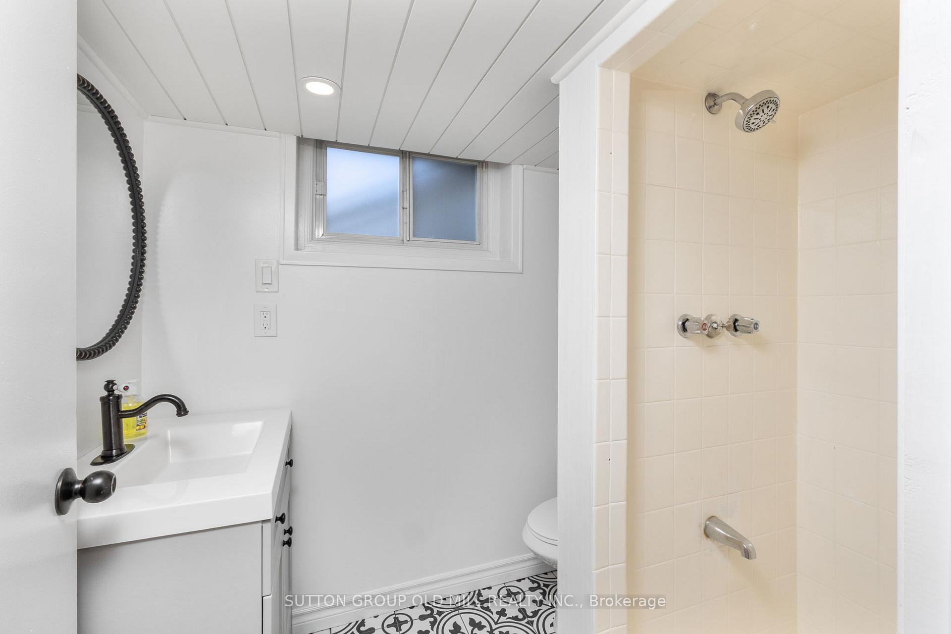 Photo 30 of 26 Breadner Drive, Etobicoke, Willowridge-Martingrove-Richview — HOMEH