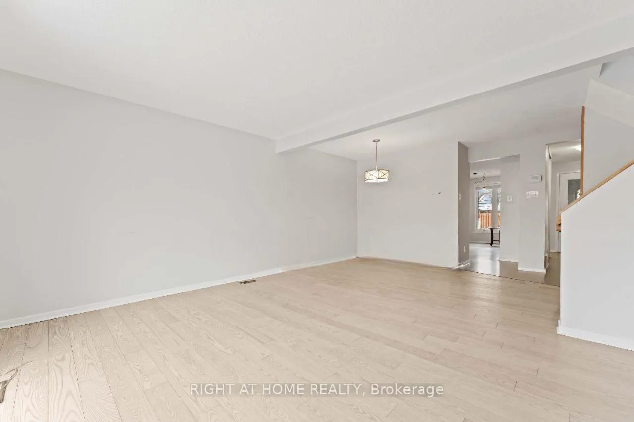 Photo 32 of 21 Ventnor Way, Ottawa, Barrhaven - Pheasant Run — HOMEH