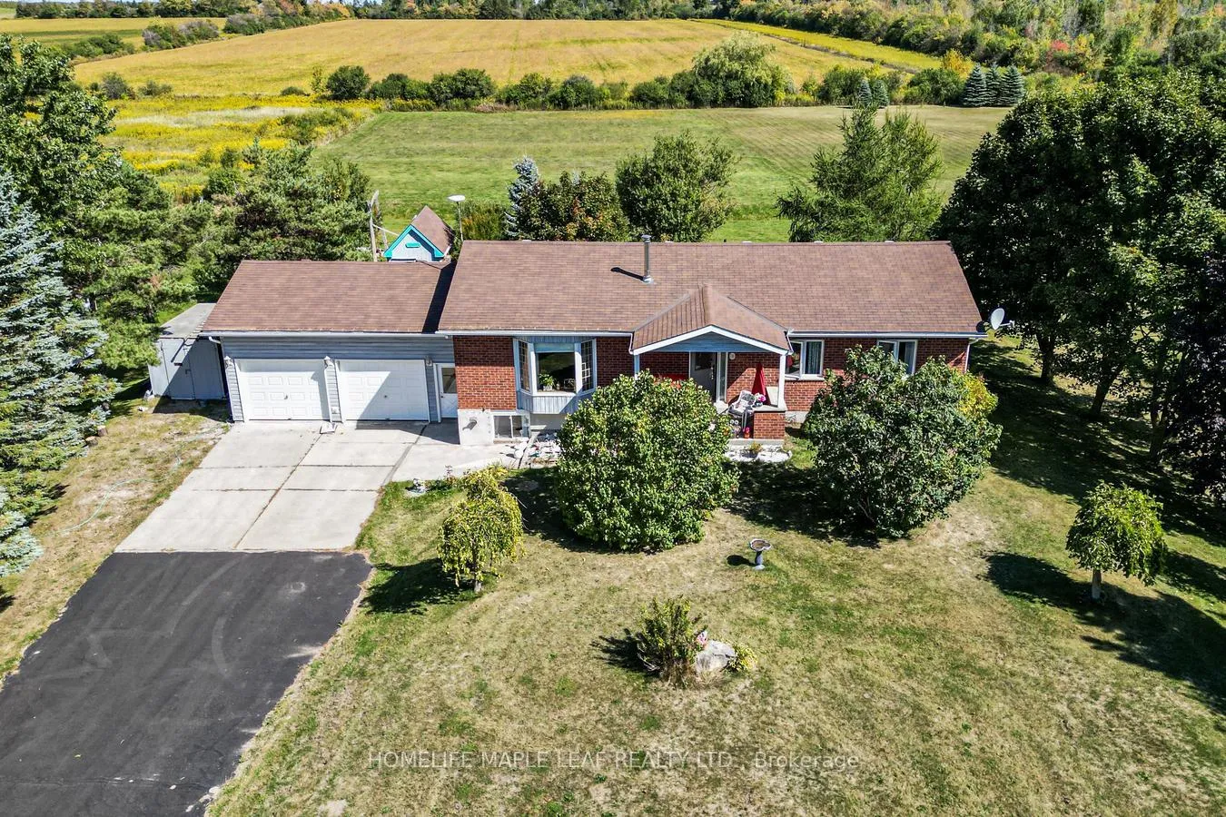 Photo 3 of 473377 County Road 11, Amaranth, Rural Amaranth — HOMEH