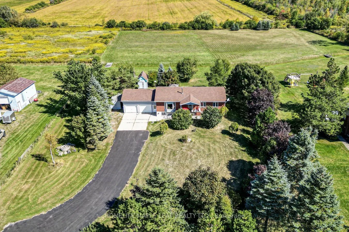 Photo 175 of 473377 County Road 11, Amaranth, Rural Amaranth — HOMEH