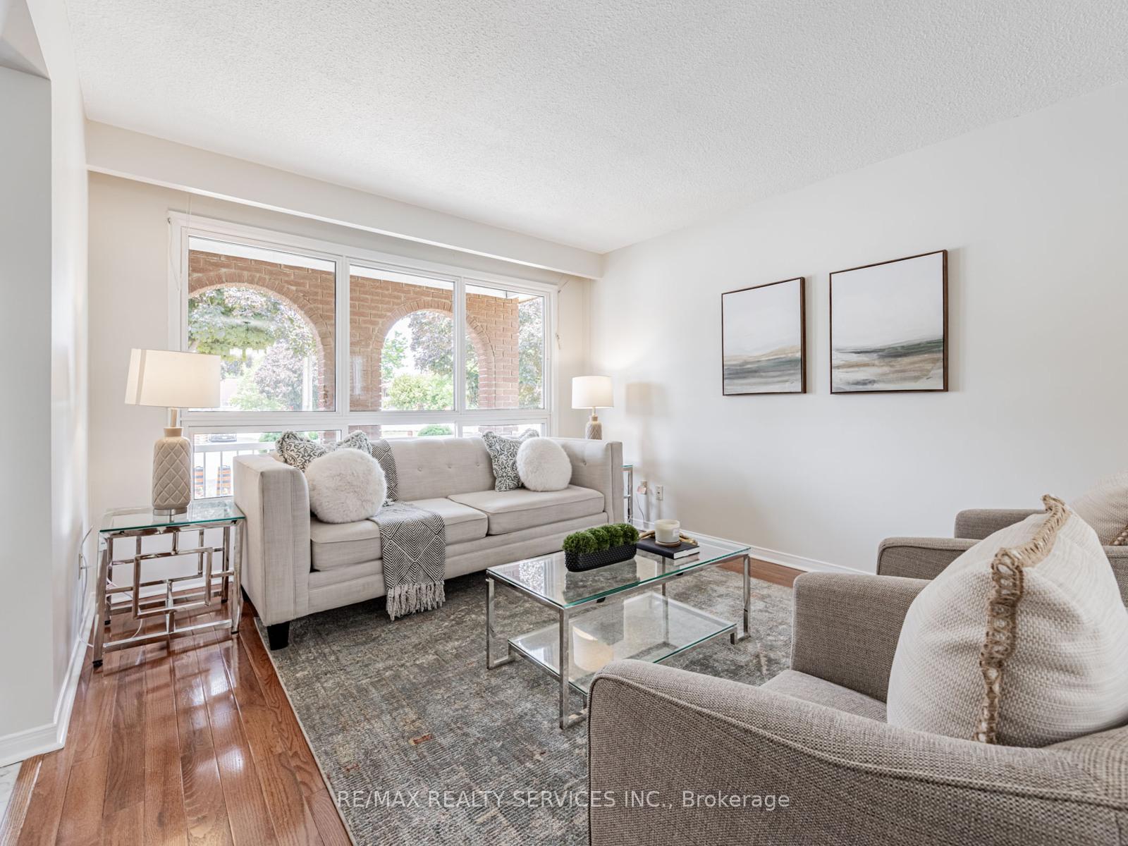 Photo 5 of 9 Garview Court, Etobicoke, Kingsview Village-The Westway — HOMEH