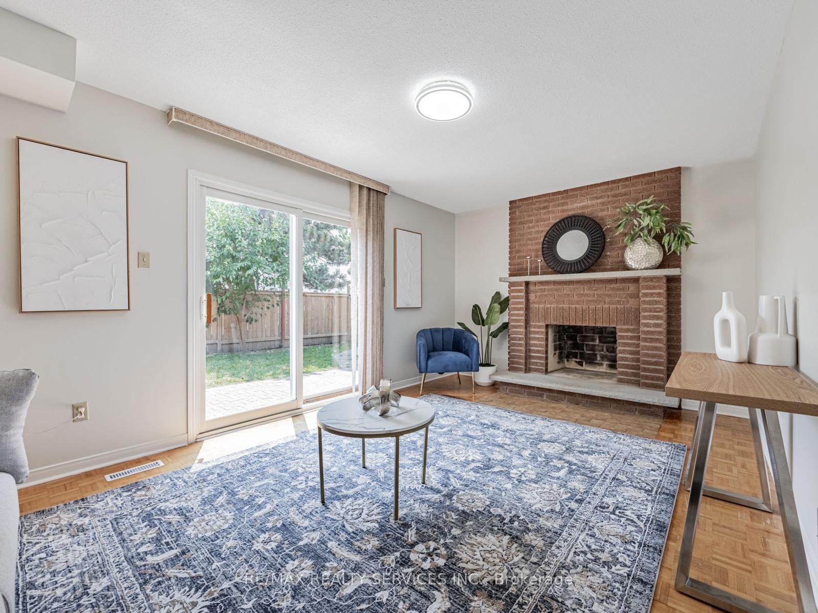 Photo 15 of 9 Garview Court, Etobicoke, Kingsview Village-The Westway — HOMEH