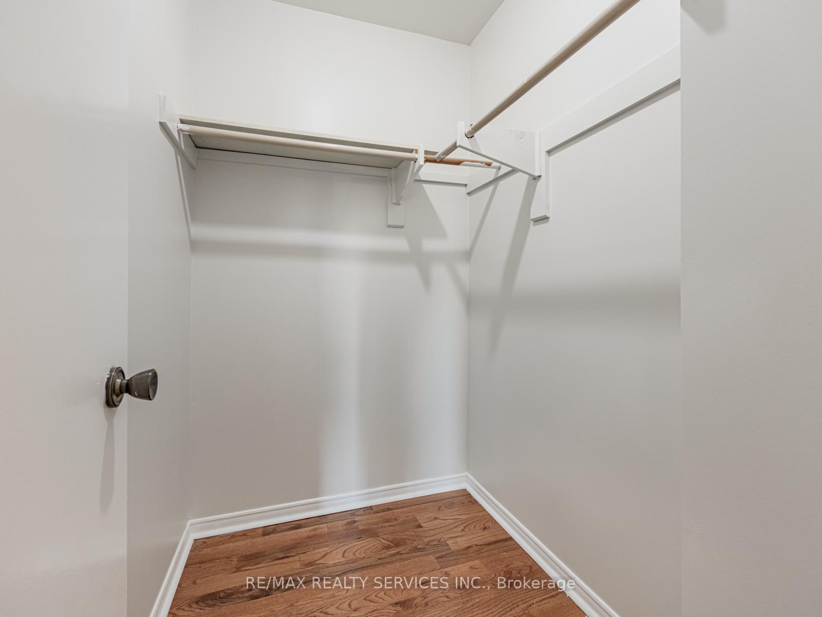 Photo 22 of 9 Garview Court, Etobicoke, Kingsview Village-The Westway — HOMEH