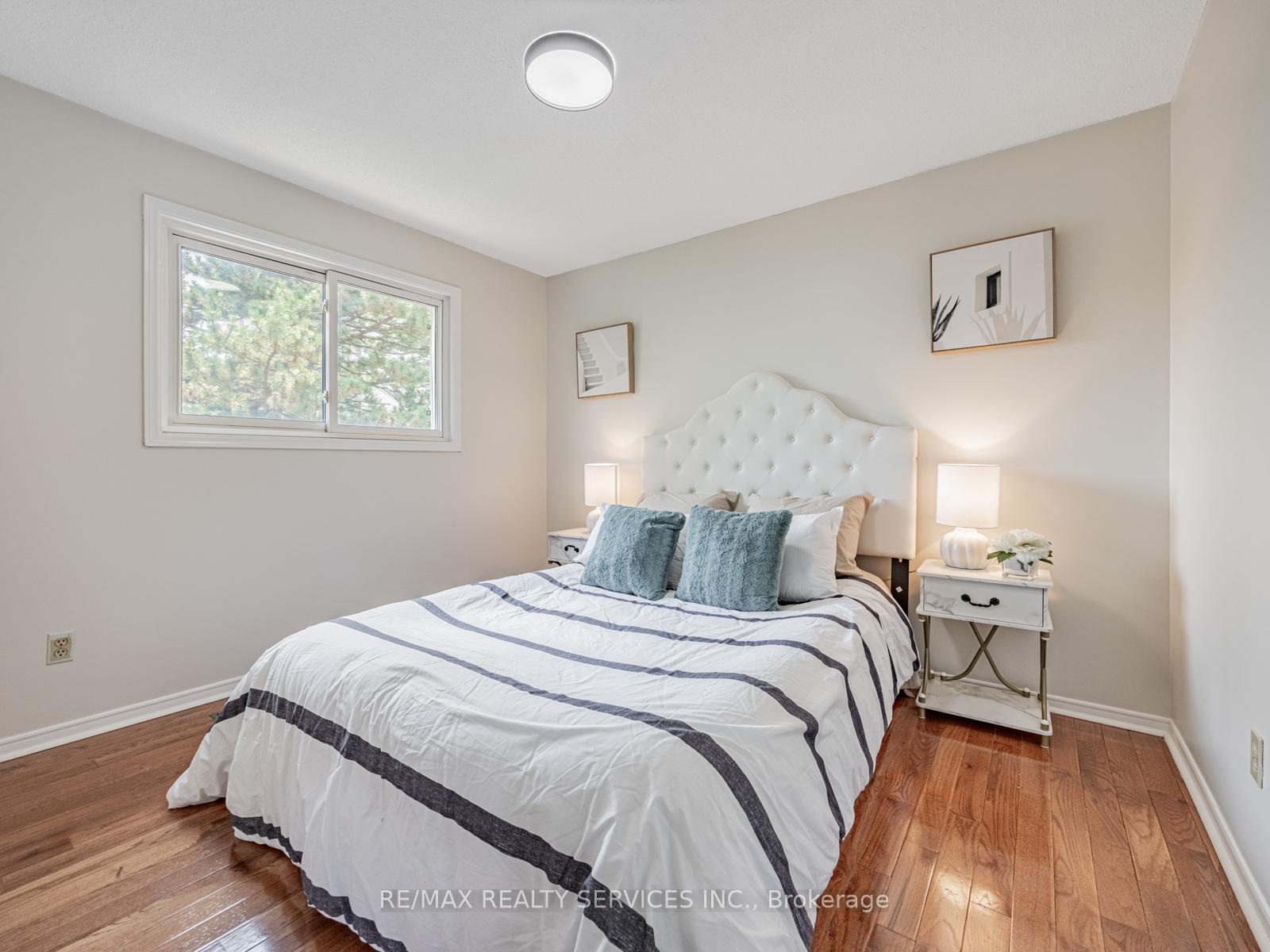 Photo 25 of 9 Garview Court, Etobicoke, Kingsview Village-The Westway — HOMEH